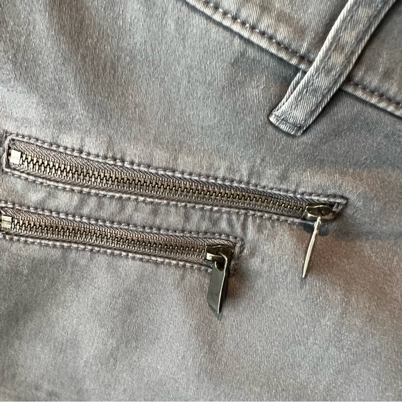 Size 16 Petite Old Navy Skinny Pant - Picture 4 of 4